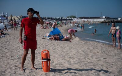Vacanță în Siguranță la Eforie: Salvamari, Echipamente Testate și Distracție Garantată!