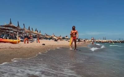 Eroii discreți de pe plajă: Cum arată o zi din viața unui salvamar din Eforie