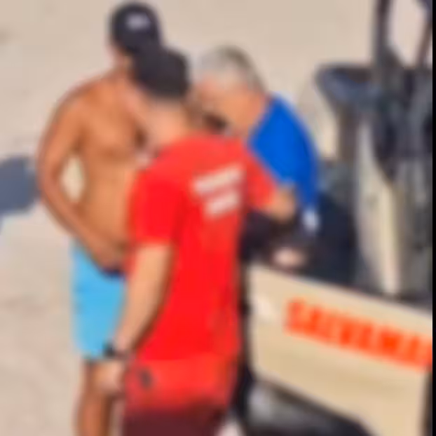 incident plaja eforie persoana 64 ani si-a dislocat cotul incident plaja eforie persoana 64 ani si-a dislocat cotul