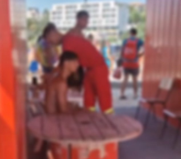 Intervenție de urgență în Eforie Nord: doi tineri din Slatina, salvați în ultimul moment din marea învolburată