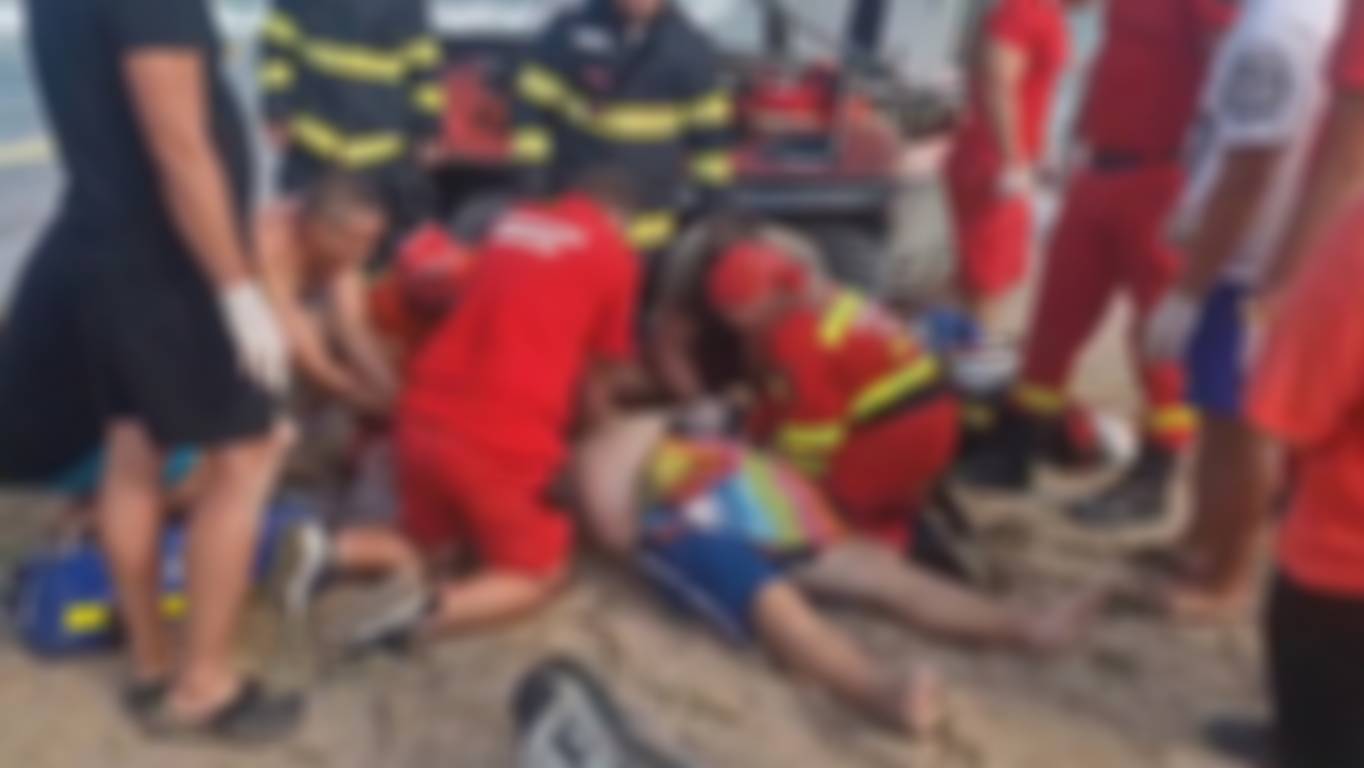 Intervenție pe plaja Belona din Eforie Nord după ce un turist a intrat în apă pe Steag Roșu